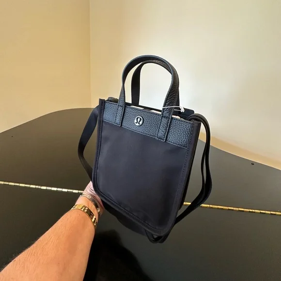 NWT RARE authentic minimalist classic Lululemon Now and Always Tote/bag Micro - Picture 9 of 17